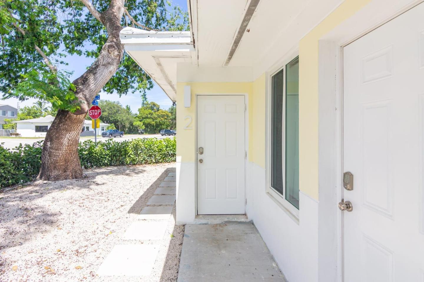 Newly Renovated Stylish Studio In El Portal #2 Miami Exterior photo
