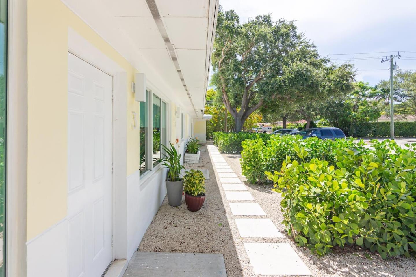 Newly Renovated Stylish Studio In El Portal #2 Miami Exterior photo
